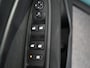 Fiat 600 Urban | 10,25" touchscreen radio met Bluetooth, DAB & USB | 16” stalen velgen met Bi-color cover | 2 hoofdsteunen achter
