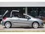 Peugeot 207 CC 1.6 VTi Roland Garros Automaat | PDC | 4 season | Stoelverw. | Leder | Cruise | Clima