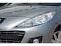 Peugeot 207 CC 1.6 VTi Roland Garros Automaat | PDC | 4 season | Stoelverw. | Leder | Cruise | Clima