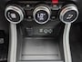 Renault Captur 1.3 mild hybrid 140 techno Handgeschakeld / Apple Carplay Android Auto / Achteruitrijcamera / Keyless Entry/Start / Cruise control / Navigatie / Lichtmetalen wielen 18“ / Draadloze telefoon lader /