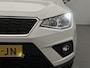 SEAT Arona SUV Style Business Intense 95 pk | Navigatie | Achteruitrijcamera | Parkeersensoren Voor en Achter | LED Dagrijverlichting | Keyless Entry/Start | Dodehoek Detectie | Climate Control | Adaptieve Cruise Control | 16" Lichtmetalen Velgen | Apple Carplay/Android Auto |