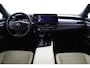 Lexus ES 300h Business Line | 19 Inch Lichtmetalen velgen | Apple Carplay | Stuurwielverwarming