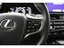 Lexus ES 300h Business Line | 19 Inch Lichtmetalen velgen | Apple Carplay | Stuurwielverwarming