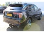 Lynk & Co 01 1.5 | Trekhaak | Panorama dak | 360' Camera | Elektrische kofferbak | Bestuurdersstoel elektrisch verstelbaar met geheugen | Parkeersensoren V+A | Navigatie | Climate controle | Stoelverwarming | Digital cockpit | Adaptive cruise | Apple CarPlay/Android auto | Keyless Go | 20 Inch LMV |