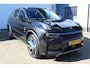 Lynk & Co 01 1.5 | Trekhaak | Panorama dak | 360' Camera | Elektrische kofferbak | Bestuurdersstoel elektrisch verstelbaar met geheugen | Parkeersensoren V+A | Navigatie | Climate controle | Stoelverwarming | Digital cockpit | Adaptive cruise | Apple CarPlay/Android auto | Keyless Go | 20 Inch LMV |
