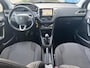 Peugeot 208 5-deurs 1.2 (110 pk) Allure - navigatie - climate control - trekhaak - camera