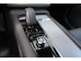 Volvo XC90 T8 Recharge AWD Plus Bright - LONG RANGE - IntelliSafe Assist & Surround - 360º Camera - Adaptieve LED koplampen - Verwarmde voorstoelen, stuur & achterbank - Parkeersensoren voor & achter - Elektr. bedienb. voorstoelen met geheugen - Draadloze tel. lader - Extra getint glas - 21' LMV