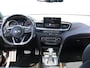 Kia Ceed Wagon 140pk GT-Line Automaat | 1ste Eigenaar | Glazen dak | Camera | AppleCarPlay/AndroidAuto | Keyless | Climate | AUTOMAAT | Privacy Glass |