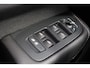 Volvo XC60 T8 Recharge AWD Plus Black Edition - LONG RANGE - Luchtvering - Panorama/schuifdak - IntelliSafe Assist & Surround - 360º Camera - Adaptieve LED koplampen - Verwarmde voorstoelen, stuur & achterbank - Parkeersensoren voor & achter - Elektr. bedienb. voorstoelen met geheugen - Head up display - Draadloze tel. lader - Extra getint glas - 21' LMV