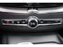 Volvo XC60 T8 Recharge AWD Plus Black Edition - LONG RANGE - Luchtvering - Panorama/schuifdak - IntelliSafe Assist & Surround - 360º Camera - Adaptieve LED koplampen - Verwarmde voorstoelen, stuur & achterbank - Parkeersensoren voor & achter - Elektr. bedienb. voorstoelen met geheugen - Head up display - Draadloze tel. lader - Extra getint glas - 21' LMV