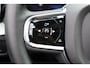 Volvo XC60 T8 Recharge AWD Plus Black Edition - LONG RANGE - Luchtvering - Panorama/schuifdak - IntelliSafe Assist & Surround - 360º Camera - Adaptieve LED koplampen - Verwarmde voorstoelen, stuur & achterbank - Parkeersensoren voor & achter - Elektr. bedienb. voorstoelen met geheugen - Head up display - Draadloze tel. lader - Extra getint glas - 21' LMV
