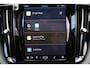 Volvo XC60 T8 Recharge AWD Plus Black Edition - LONG RANGE - Luchtvering - Panorama/schuifdak - IntelliSafe Assist & Surround - 360º Camera - Adaptieve LED koplampen - Verwarmde voorstoelen, stuur & achterbank - Parkeersensoren voor & achter - Elektr. bedienb. voorstoelen met geheugen - Head up display - Draadloze tel. lader - Extra getint glas - 21' LMV