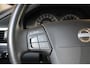Volvo V70 2.5T Momentum | Youngtimer| Trekhaak| Verwarmbare voorstoelen| Dealer onderhouden| Roofrails