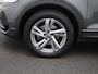 Volkswagen T-Roc 1.5 TSI R-Line | Automaat | R-line | Camera | Parkeersensoren | Apple carplay | Airco |