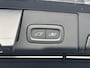 Volvo XC60 T8 Plug-in hybrid AWD Ultra Black Edition Pano. dak / Verwarmde stoelen / 360 camera / Harman Kardon / Elek. verstelbare stoelen / Verwarmde stoelen /