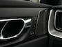 Volvo XC60 T8 Plug-in hybrid AWD Ultra Black Edition Pano. dak / Verwarmde stoelen / 360 camera / Harman Kardon / Elek. verstelbare stoelen / Verwarmde stoelen /