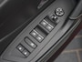 Peugeot 308 225pk Plug-in Hybrid GT | Alcantara | LED | Verwarmde voorruit en stoelen | Camera | Dodehoekdetectie