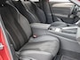 Peugeot 308 225pk Plug-in Hybrid GT | Alcantara | LED | Verwarmde voorruit en stoelen | Camera | Dodehoekdetectie