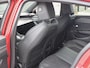 Peugeot 308 225pk Plug-in Hybrid GT | Alcantara | LED | Verwarmde voorruit en stoelen | Camera | Dodehoekdetectie