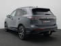 Volkswagen Tiguan 1.5 eHybrid R-Line Edition 272PK DSG Blackstyle, panoramadak, blackstyle, matrix led, trekhaak, 360gr. camera, adaptive cruise, side assist, stuur-stoelverwarming, elek. bedienbare achterklep, keyless, voorstoel met massage, 20" lichtmetaal
