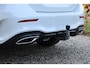 Mercedes-Benz A-klasse 250 e 218PK AMG Limited A. Cruise|Carplay|Pano|Widescreen|E.trekhaak|Leder|Camera|Parelmoer wit|Sfeer verlichting|