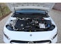 Mercedes-Benz A-klasse 250 e 218PK AMG Limited A. Cruise|Carplay|Pano|Widescreen|E.trekhaak|Leder|Camera|Parelmoer wit|Sfeer verlichting|
