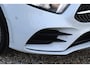 Mercedes-Benz A-klasse 250 e 218PK AMG Limited A. Cruise|Carplay|Pano|Widescreen|E.trekhaak|Leder|Camera|Parelmoer wit|Sfeer verlichting|
