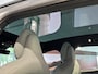 Volvo EX30 Twin Motor Performance Ultra | 360° Camera | Harman Kardon | Panoramadak | Adaptieve Cruise Control | Pilot Assist | Elektrisch verstelbare voorstoelen | 20 Inch | Stoel en Stuurwielverwarming | Breeze interieur | BLIS Dode Hoek Detectie | Elektrisch bedi