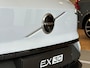 Volvo EX30 Twin Motor Performance Ultra | 360° Camera | Harman Kardon | Panoramadak | Adaptieve Cruise Control | Pilot Assist | Elektrisch verstelbare voorstoelen | 20 Inch | Stoel en Stuurwielverwarming | Breeze interieur | BLIS Dode Hoek Detectie | Elektrisch bedi