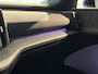 Volvo EX30 Twin Motor Performance Ultra | 360° Camera | Harman Kardon | Panoramadak | Adaptieve Cruise Control | Pilot Assist | Elektrisch verstelbare voorstoelen | 20 Inch | Stoel en Stuurwielverwarming | Breeze interieur | BLIS Dode Hoek Detectie | Elektrisch bedi