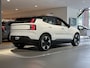 Volvo EX30 Twin Motor Performance Ultra | 360° Camera | Harman Kardon | Panoramadak | Adaptieve Cruise Control | Pilot Assist | Elektrisch verstelbare voorstoelen | 20 Inch | Stoel en Stuurwielverwarming | Breeze interieur | BLIS Dode Hoek Detectie | Elektrisch bedi