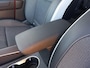 Renault Captur 1.3 TCe 140pk Intens Automaat | Climate control | Navigatie | Trekhaak (1500kg) | Camera | Parkeersensoren v+a | 17" Lm velgen