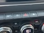 Renault Captur 1.3 TCe 140pk Intens Automaat | Climate control | Navigatie | Trekhaak (1500kg) | Camera | Parkeersensoren v+a | 17" Lm velgen