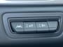 Renault Captur 1.3 TCe 140pk Intens Automaat | Climate control | Navigatie | Trekhaak (1500kg) | Camera | Parkeersensoren v+a | 17" Lm velgen