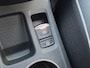 Renault Captur 1.3 TCe 140pk Intens Automaat | Climate control | Navigatie | Trekhaak (1500kg) | Camera | Parkeersensoren v+a | 17" Lm velgen