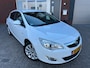 Opel Astra 1.4 Turbo Cosmo / Leder / Navi / PDC / Cruise / 17''