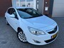 Opel Astra 1.4 Turbo Cosmo / Leder / Navi / PDC / Cruise / 17''