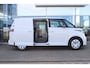 Volkswagen ID. Buzz Cargo | 77 kWh | 150 kW 204 pk | Dubbele Schuifdeur | Navigatie | Stoelverwarming | Achteruitrijcamera | PDC | Voorruitverwarming | Airco | Apple Carplay