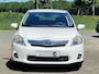 Toyota Auris 1.8 Full Hybrid Dynamic Business | Camera | Navigatie | Cruise | Keyless