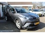 Toyota C-HR 1.2 TURBO AD-CRUISE KEYLESS CLIMA TREKGEWICHT 1300KG CAMERA DAB LM-VELGEN BLUETOOTH NL-AUTO