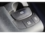 Toyota C-HR 1.2 TURBO AD-CRUISE KEYLESS CLIMA TREKGEWICHT 1300KG CAMERA DAB LM-VELGEN BLUETOOTH NL-AUTO