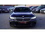 BMW 5-Serie M550i xDrive High Executive | Massage | Driving Assistant Professional | Softclose | Panorama | Head up | BMW LASER