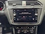 Volkswagen Tiguan 1.5 TSI R line Business / Navigatie full map Apple CarPlay / Cruise control / Climate control