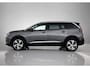 Peugeot 5008 SUV Allure Pack Business 130 pk | Navigatie | Achteruitrijcamera | Voorstoelen Verwarmd | LED Dagrijverlichting | Elektrische Achterklep met Sensor | Keyless Start | Dodehoek Detectie | Adaptieve Cruise Control | 19" Lichtmetalen Velgen | Apple Carplay/Android Auto |