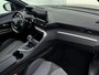 Peugeot 5008 SUV Allure Pack Business 130 pk | Navigatie | Achteruitrijcamera | Voorstoelen Verwarmd | LED Dagrijverlichting | Elektrische Achterklep met Sensor | Keyless Start | Dodehoek Detectie | Adaptieve Cruise Control | 19" Lichtmetalen Velgen | Apple Carplay/Android Auto |