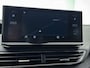 Peugeot 5008 SUV Allure Pack Business 130 pk | Navigatie | Achteruitrijcamera | Voorstoelen Verwarmd | LED Dagrijverlichting | Elektrische Achterklep met Sensor | Keyless Start | Dodehoek Detectie | Adaptieve Cruise Control | 19" Lichtmetalen Velgen | Apple Carplay/Android Auto |