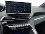 Peugeot 5008 SUV Allure Pack Business 130 pk | Navigatie | Achteruitrijcamera | Voorstoelen Verwarmd | LED Dagrijverlichting | Elektrische Achterklep met Sensor | Keyless Start | Dodehoek Detectie | Adaptieve Cruise Control | 19" Lichtmetalen Velgen | Apple Carplay/Android Auto |