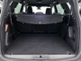 Peugeot 5008 SUV Allure Pack Business 130 pk | Navigatie | Achteruitrijcamera | Voorstoelen Verwarmd | LED Dagrijverlichting | Elektrische Achterklep met Sensor | Keyless Start | Dodehoek Detectie | Adaptieve Cruise Control | 19" Lichtmetalen Velgen | Apple Carplay/Android Auto |