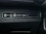 Peugeot 5008 SUV Allure Pack Business 130 pk | Navigatie | Achteruitrijcamera | Voorstoelen Verwarmd | LED Dagrijverlichting | Elektrische Achterklep met Sensor | Keyless Start | Dodehoek Detectie | Adaptieve Cruise Control | 19" Lichtmetalen Velgen | Apple Carplay/Android Auto |