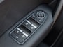 Renault Captur 1.3 mild hybrid 160 Zen Automaat / Navigatie via Android Auto/Apple Carplay / Camera / Cruise Control / Climate Control
